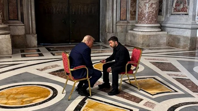 Ce i-a spus Zelenski lui Trump la funeraliile Papei Francisc
 Ce i-a spus Zelenski lui Trump la funeraliile Papei Francisc