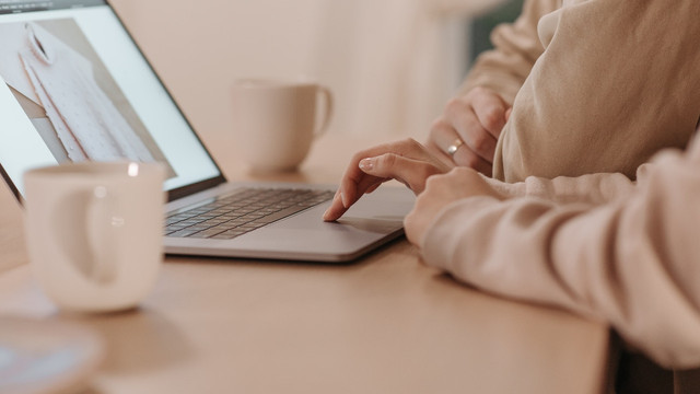 Comanda online. Ce drepturi ai când cumperi de pe internet Comanda online. Ce drepturi ai când cumperi de pe internet