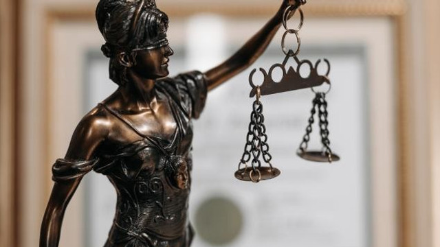 Un judecător va ajunge pe banca acuzaților pentru fals în declarația de avere  Un judecător va ajunge pe banca acuzaților pentru fals în declarația de avere