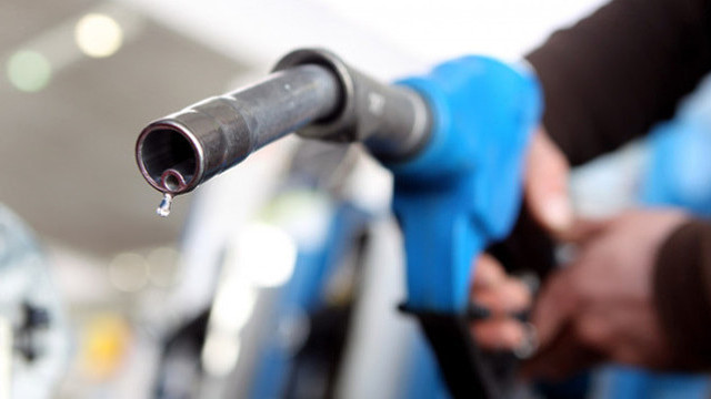 Benzina și motorina vor costa mai puțin mâine, 6 mai