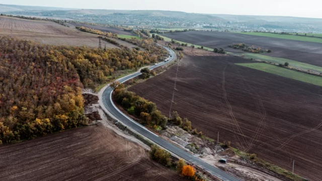 Circulație restricționată pe drumul G108 M5, Florești – Anenii Noi. Se construiește o intersecție cu sens giratoriu Circulație restricționată pe drumul G108 M5, Florești – Anenii Noi. Se construiește o intersecție cu sens giratoriu