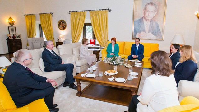 Familia Regală a României i-a primit la Palatul Elisabeta pe membrii Curții Constituționale a Republicii Moldova (FOTO) Familia Regală a României i-a primit la Palatul Elisabeta pe membrii Curții Constituționale a Republicii Moldova (FOTO)