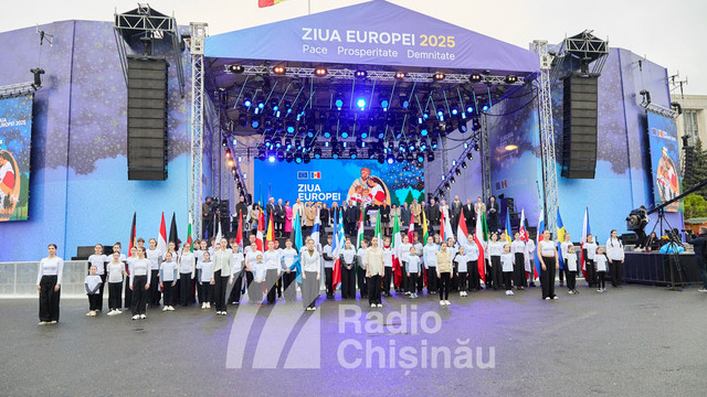 GALERIE FOTO | „Europa ești TU!”: Orășelul European din Piața Marii Adunări Naționale  GALERIE FOTO | „Europa ești TU!”: Orășelul European din Piața Marii Adunări Naționale