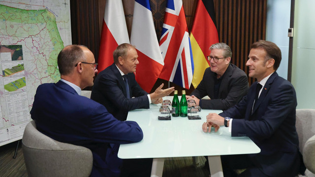 Liderii europeni au ajuns la Kiev și cer Rusiei să accepte un armistițiu complet și necondiționat de 30 de zile (FOTO) Liderii europeni au ajuns la Kiev și cer Rusiei să accepte un armistițiu complet și necondiționat de 30 de zile (FOTO)