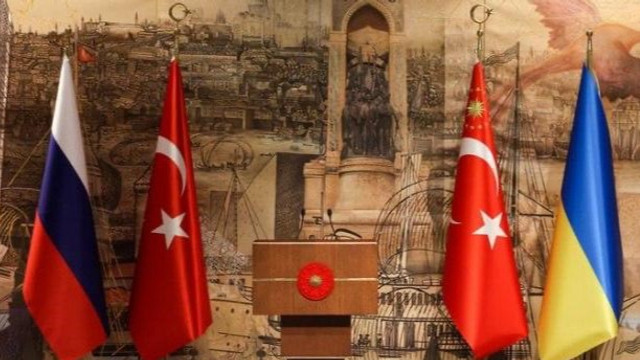 Reuniuni trilaterale privind Ucraina, la Istanbul, în locul negocierilor de pace dintre ruși și ucraineni 
