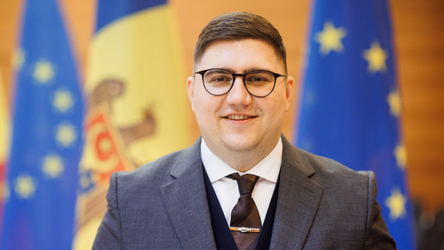 Purtătorul de cuvânt al Guvernului, Daniel Vodă, îndeamnă cetățenii să participe la Ziua Internațională a Muzeelor și la Noaptea Europeană a Muzeelor Purtătorul de cuvânt al Guvernului, Daniel Vodă, îndeamnă cetățenii să participe la Ziua Internațională a Muzeelor și la Noaptea Europeană a Muzeelor