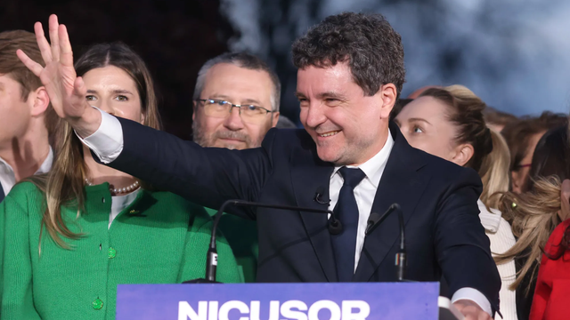 Alegeri prezidențiale în România, turul 2 | Nicușor Dan este matematic noul președinte al țării
 Alegeri prezidențiale în România, turul 2 | Nicușor Dan este matematic noul președinte al țării