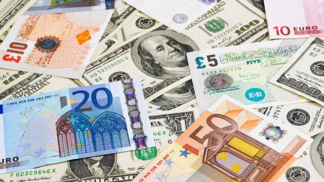 Dolarul se ieftinește, iar euro se scumpește. Cursul valutar stabilit de BNM pentru astăzi, 22 mai