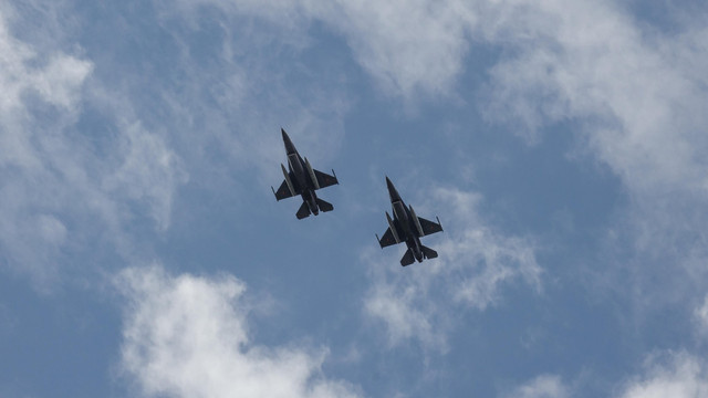 Încă două avioane F-16 pentru România. Începe formarea celei de-a treia escadrile de luptă a Forțelor Aeriene Încă două avioane F-16 pentru România. Începe formarea celei de-a treia escadrile de luptă a Forțelor Aeriene