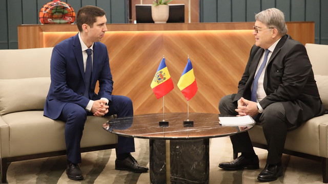 Miniștrii de Externe ai României și R. Moldova s-au întâlnit la București. Emil Hurezeanu a mulțumit autorităților de la Chișinău pentru organizarea procesului de vot în stânga Prutului Miniștrii de Externe ai României și R. Moldova s-au întâlnit la București. Emil Hurezeanu a mulțumit autorităților de la Chișinău pentru organizarea procesului de vot în stânga Prutului