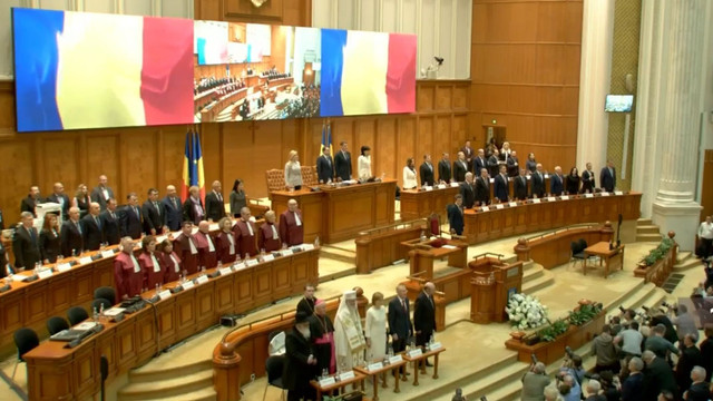 LIVE | Nicușor Dan devine oficial președintele României. Are loc ceremonia de depunere a jurământului LIVE | Nicușor Dan devine oficial președintele României. Are loc ceremonia de depunere a jurământului