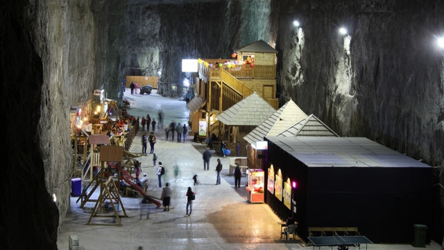 Risc de prăbușire la Salina Praid din România
 Risc de prăbușire la Salina Praid din România