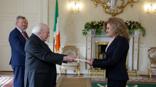 Ambasadoarea Jana Costachi a prezentat scrisorile de acreditare la Dublin. Mesajul transmis cetățenilor R. Moldova de președintele Irlandei
 Ambasadoarea Jana Costachi a prezentat scrisorile de acreditare la Dublin. Mesajul transmis cetățenilor R. Moldova de președintele Irlandei