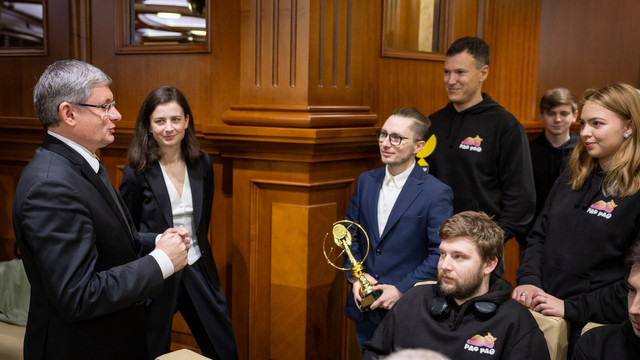Un scenarist din Republica Moldova a luat Marele Premiu la Cannes pentru al doilea an consecutiv Un scenarist din Republica Moldova a luat Marele Premiu la Cannes pentru al doilea an consecutiv