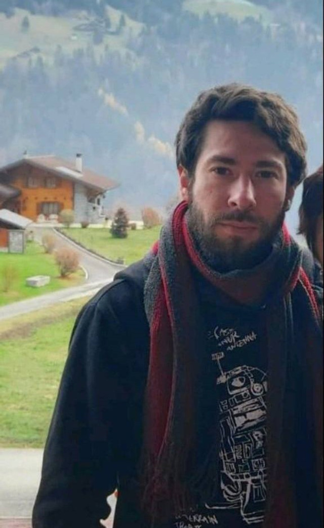 Poliția solicită sprijinul cetățenilor pentru găsirea unui bărbat de 34 de ani, dispărut de acasă în urmă cu 4 zile Poliția solicită sprijinul cetățenilor pentru găsirea unui bărbat de 34 de ani, dispărut de acasă în urmă cu 4 zile