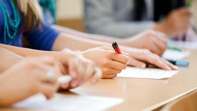 Se încheie sesiunea de BAC. Limba maternă - ultimul examen Se încheie sesiunea de BAC. Limba maternă - ultimul examen