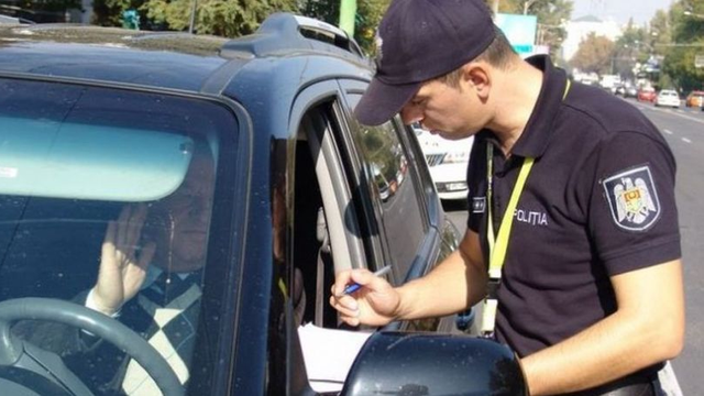 Peste 60 de șoferi, prinși în stare de ebrietate la volan, în acest weekend Peste 60 de șoferi, prinși în stare de ebrietate la volan, în acest weekend