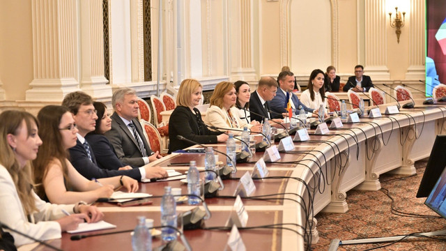 Vicepreședinta Parlamentului, Doina Gherman, în discuții la Senatul României: „Drumul nostru spre Uniunea Europeană trece prin București” (FOTO) Vicepreședinta Parlamentului, Doina Gherman, în discuții la Senatul României: „Drumul nostru spre Uniunea Europeană trece prin București” (FOTO)