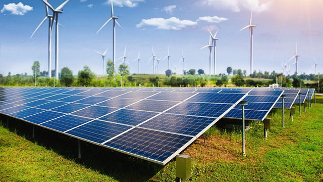 Guvernul aprobă un plafon minim de 10 kW pentru prosumatorii casnici Guvernul aprobă un plafon minim de 10 kW pentru prosumatorii casnici