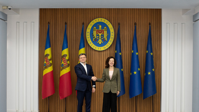 Roxana Mînzatu s-a întâlnit la Chișinău cu prim-ministrul Dorin Recean pentru discutarea reformelor-cheie în Republica Moldova (FOTO) Roxana Mînzatu s-a întâlnit la Chișinău cu prim-ministrul Dorin Recean pentru discutarea reformelor-cheie în Republica Moldova (FOTO)