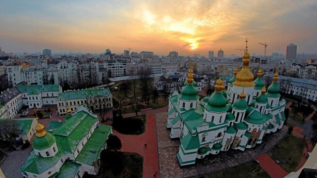Un atac rusesc a avariat Catedrala Sfânta Sofia din Kiev, aflată în patrimoniul mondial UNESCO
 Un atac rusesc a avariat Catedrala Sfânta Sofia din Kiev, aflată în patrimoniul mondial UNESCO