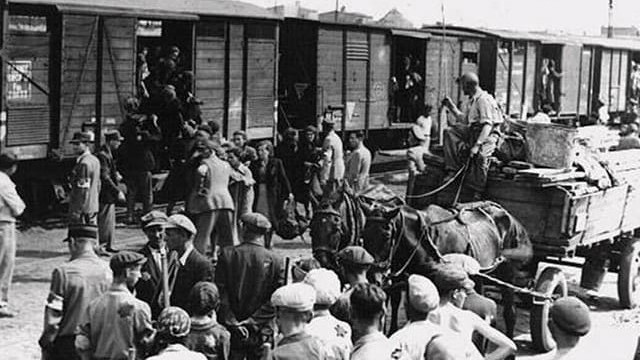 Se împlinesc 84 de ani de la primul val al deportărilor staliniste: peste 30.000 de oameni, expulzați Se împlinesc 84 de ani de la primul val al deportărilor staliniste: peste 30.000 de oameni, expulzați