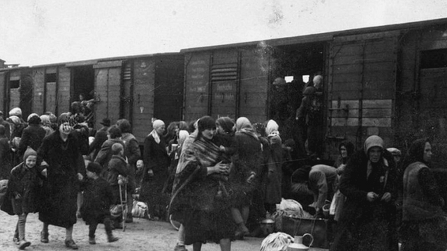Octavian Țîcu, despre primul val al deportărilor staliniste: „Este apogeul unui an de crime împotriva populației din Basarabia, care au început odată cu ocuparea regiunii la 28 iunie 1940” Octavian Țîcu, despre primul val al deportărilor staliniste: „Este apogeul unui an de crime împotriva populației din Basarabia, care au început odată cu ocuparea regiunii la 28 iunie 1940”