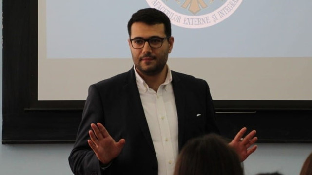 Cetățenii Republicii Moldova nu se numără printre victimele atacurilor din Israel, spune ambasadorul de la Tel Aviv, Alexandr Roitman Cetățenii Republicii Moldova nu se numără printre victimele atacurilor din Israel, spune ambasadorul de la Tel Aviv, Alexandr Roitman