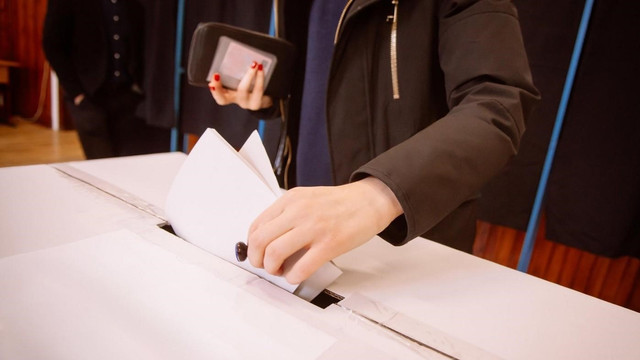 Pentru alegerile parlamentare din 28 septembrie, în România vor fi deschise 22 de secții de votare, anunță ambasadorul Victor Chirilă  Pentru alegerile parlamentare din 28 septembrie, în România vor fi deschise 22 de secții de votare, anunță ambasadorul Victor Chirilă