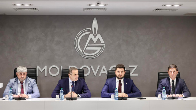 Ministrul Energiei, Dorin Junghietu, a prezentat noua componență a Consiliul de administrație al Moldovagaz Ministrul Energiei, Dorin Junghietu, a prezentat noua componență a Consiliul de administrație al Moldovagaz