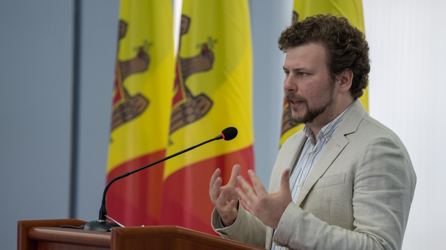 Ministerul Educației a lansat licitațiile pentru dotarea cantinelor școlare din capitală: „MEC acționează acolo unde Primăria a eșuat” Ministerul Educației a lansat licitațiile pentru dotarea cantinelor școlare din capitală: „MEC acționează acolo unde Primăria a eșuat”