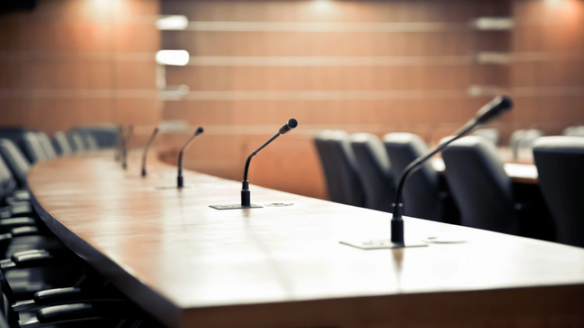 Comisia Vetting se extinde. Va avea mai mulți membri și reguli mai stricte de funcționare Comisia Vetting se extinde. Va avea mai mulți membri și reguli mai stricte de funcționare