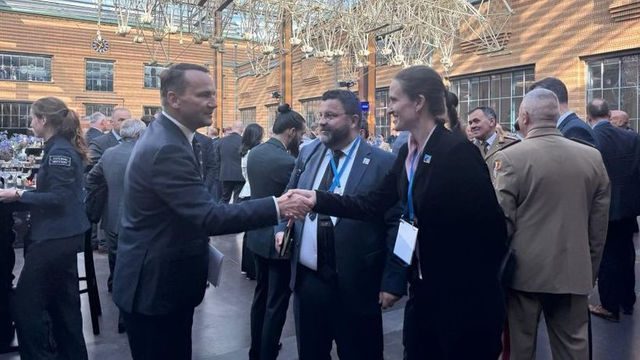 Ministrul de Externe al României, Oana Țoiu,  la Consiliul NATO-Ucraina: România reafirmă sprijinul pentru Ucraina și pentru democrația din Republica Moldova Ministrul de Externe al României, Oana Țoiu,  la Consiliul NATO-Ucraina: România reafirmă sprijinul pentru Ucraina și pentru democrația din Republica Moldova