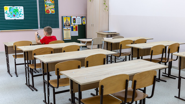 Alolingvii cu competențe lingvistice ar putea fi scutiți de BAC la română
 Alolingvii cu competențe lingvistice ar putea fi scutiți de BAC la română