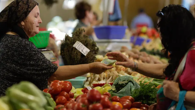 România este țara europeană cu cele mai mici prețuri la alimente și băuturi nealcoolice România este țara europeană cu cele mai mici prețuri la alimente și băuturi nealcoolice