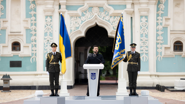 Ucraina sărbătorește Ziua Constituției. Volodimir Zelenski: „Ucraina este alegerea pe care o face poporul nostru în fiecare zi” Ucraina sărbătorește Ziua Constituției. Volodimir Zelenski: „Ucraina este alegerea pe care o face poporul nostru în fiecare zi”