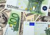 Euro și dolarul continuă să se scumpească