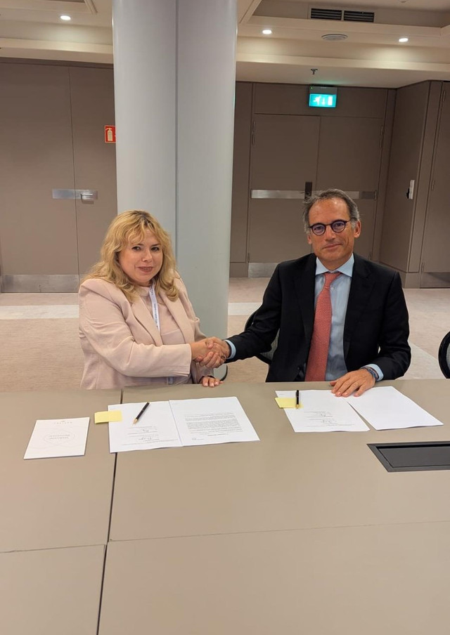 BNM și IFC au semnat la Bruxelles un Acord de Cooperare în domeniul finanțării durabile
 BNM și IFC au semnat la Bruxelles un Acord de Cooperare în domeniul finanțării durabile