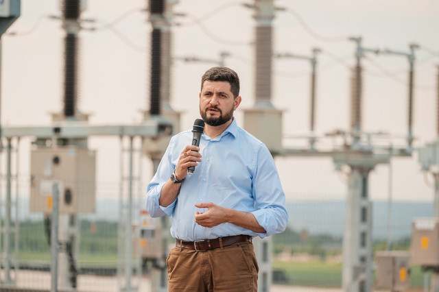 Cel mai mare parc fotovoltaic din Republica Moldova, inaugurat la Rădeni
 Cel mai mare parc fotovoltaic din Republica Moldova, inaugurat la Rădeni