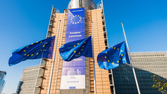 Comisia Europeană va lansa o strategie portuară și o strategie maritimă industrială a UE
 Comisia Europeană va lansa o strategie portuară și o strategie maritimă industrială a UE