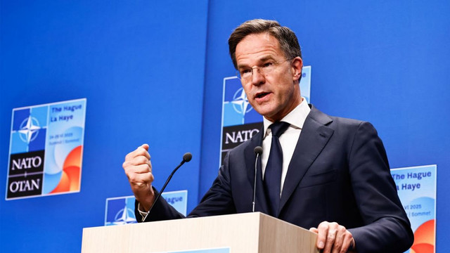 Mark Rutte, replică nimicitoare pentru Lavrov: „E ministru de când s-a născut Isus Cristos. Să nu dăm prea mare importanță la ce spune” Mark Rutte, replică nimicitoare pentru Lavrov: „E ministru de când s-a născut Isus Cristos. Să nu dăm prea mare importanță la ce spune”