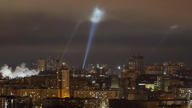 Atacuri reciproce între Kiev și Moscova. Rusia anunță decesul unei persoane, în timp ce în Ucraina au fost rănite cel puțin 14 persoane Atacuri reciproce între Kiev și Moscova. Rusia anunță decesul unei persoane, în timp ce în Ucraina au fost rănite cel puțin 14 persoane