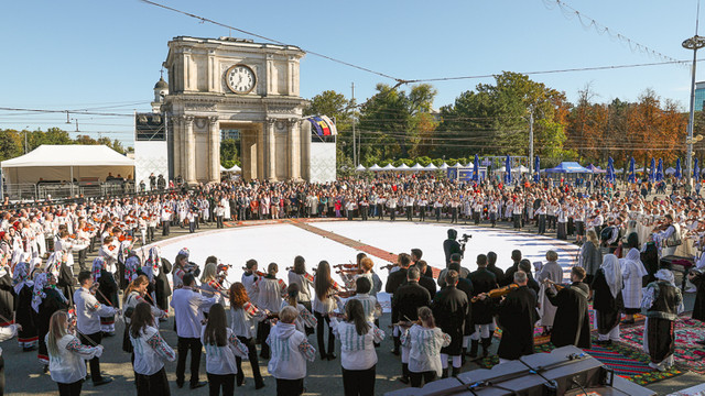 Tabără de vară virtuală, organizată pe Zoom. Copiii din diasporă vor explora Chișinăul Tabără de vară virtuală, organizată pe Zoom. Copiii din diasporă vor explora Chișinăul