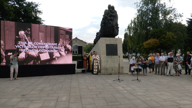 LIVE | Mitingul-requiem dedicat Zilei de comemorare a victimelor deportărilor regimului comunist