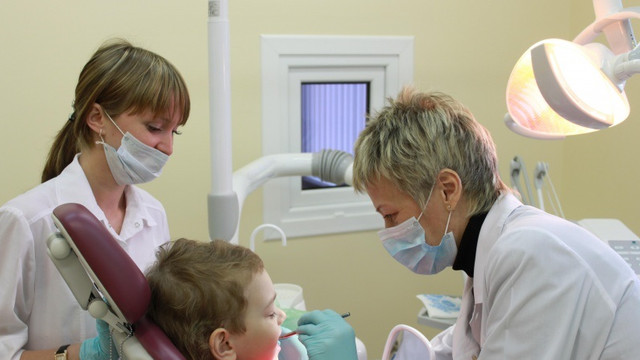 Consultație și tratament gratuit la Centrul stomatologic pentru copii din Chișinău