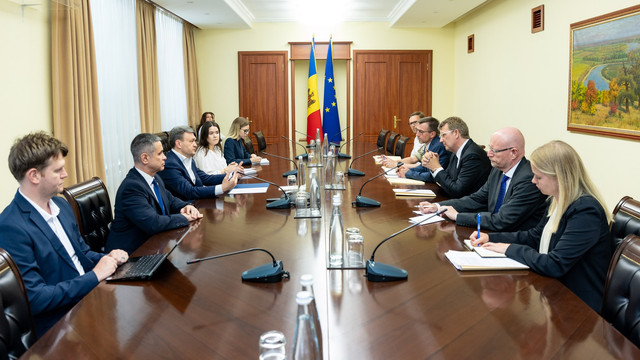 „Integrarea europeană este unică direcție spre pace și bunăstare”. Dorin Recean s-a întâlnit la Chișinău cu ministrul danez al Apărării „Integrarea europeană este unică direcție spre pace și bunăstare”. Dorin Recean s-a întâlnit la Chișinău cu ministrul danez al Apărării