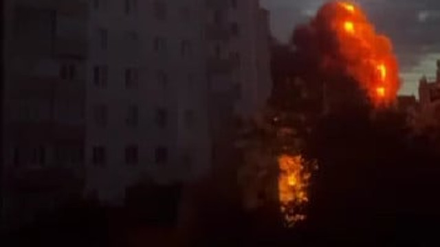 Doi morți și 14 răniți în urma unui atac rusesc cu drone și rachete asupra orașului Cernăuți Doi morți și 14 răniți în urma unui atac rusesc cu drone și rachete asupra orașului Cernăuți