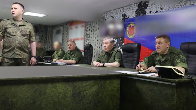 Putin l-a trimis pe front pe șeful armatei, generalul Gherasimov. Ce urmărește liderul de la Kremlin