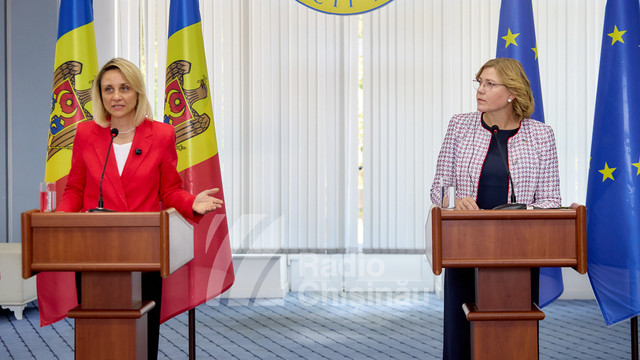 Oficial european, la Chișinău: „Suntem angajați în totalitate să sprijinim securitatea alegerilor. Accesul Rep. Moldova la rezervele de securitate cibernetică al UE au fost acum confirmate” Oficial european, la Chișinău: „Suntem angajați în totalitate să sprijinim securitatea alegerilor. Accesul Rep. Moldova la rezervele de securitate cibernetică al UE au fost acum confirmate”