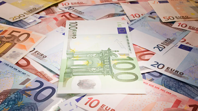 BCE a lansat un concurs pentru grafica viitoarelor bancnote euro. Care sunt temele propuse BCE a lansat un concurs pentru grafica viitoarelor bancnote euro. Care sunt temele propuse